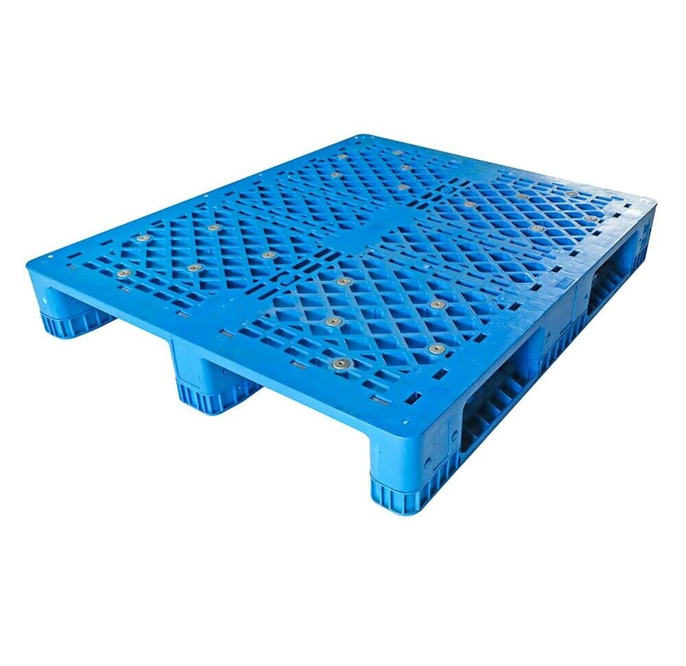 3 skids plastic pallet