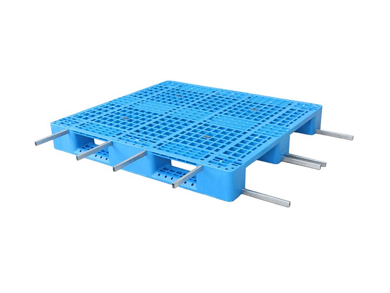 A blue heavy - duty plastic pallet with metal inserts, highlighting its robust design for heavy - load applications.