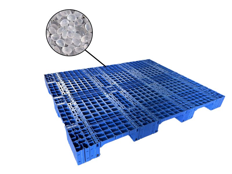 Heavy-duty plastic pallet with internal steel tubes and dense grid deck for load stability