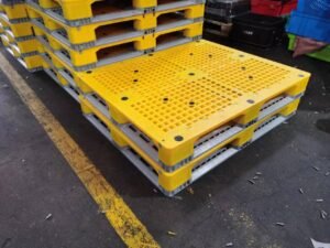 plastic rackable pallets 48x40