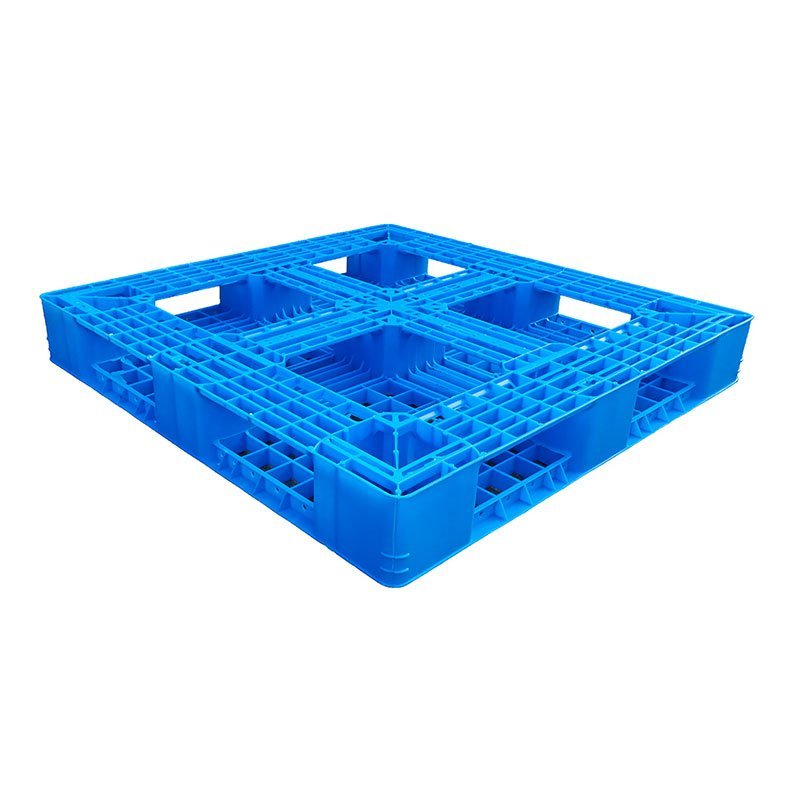full perimeter plastic pallets.jpg