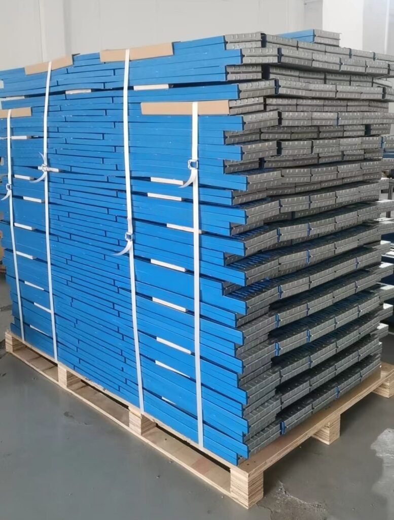 plastic pallet collar (19) 1