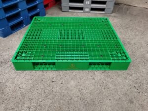 industrial plastic pallets