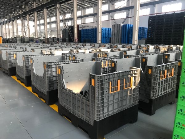 collapsible pallet bins