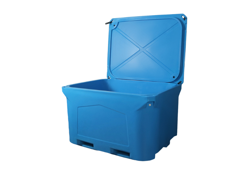 caja de pescado aislada
