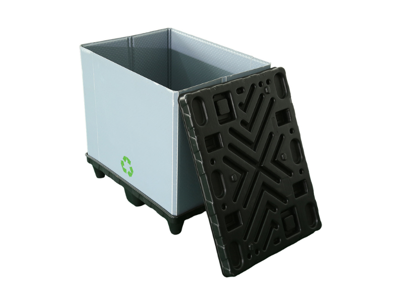 caja con funda para palet