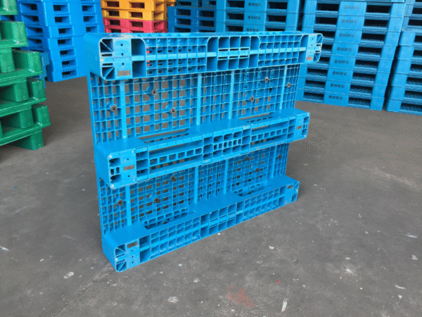 Why Reusable Plastic Pallets are the Smarter Choice for a Sustainable ...