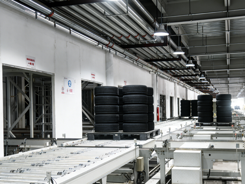 industrial plastic pallet perfect fit for conveyor systems