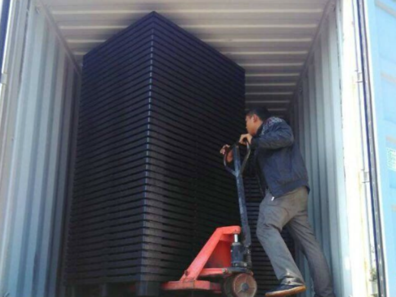 9 legs nestable plastic pallets
