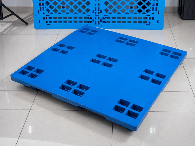 1200 × 800 × 135 mm lightweight nestable pallets top