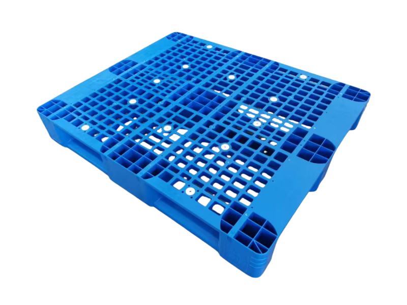 1200 × 1000 3 runners pallets vented deck | y1210whz