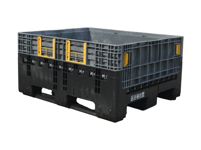 Collapsible heavy duty pallet box with 3-runner base, solid walls and foldable side structure for logistics.