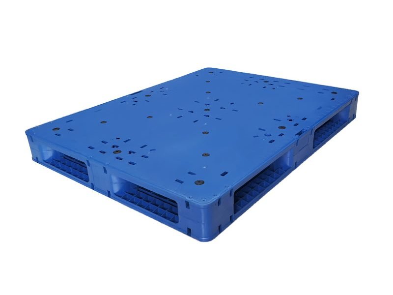 A blue Rackable Double Side Plastic Pallets for industrial.