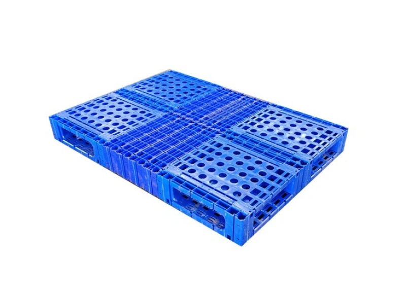 Stackable double-sided modular plastic pallet with spliced open-deck structure, made of HDPE, suitable for racking and oversized loads